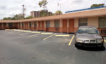 Deluxe Inn